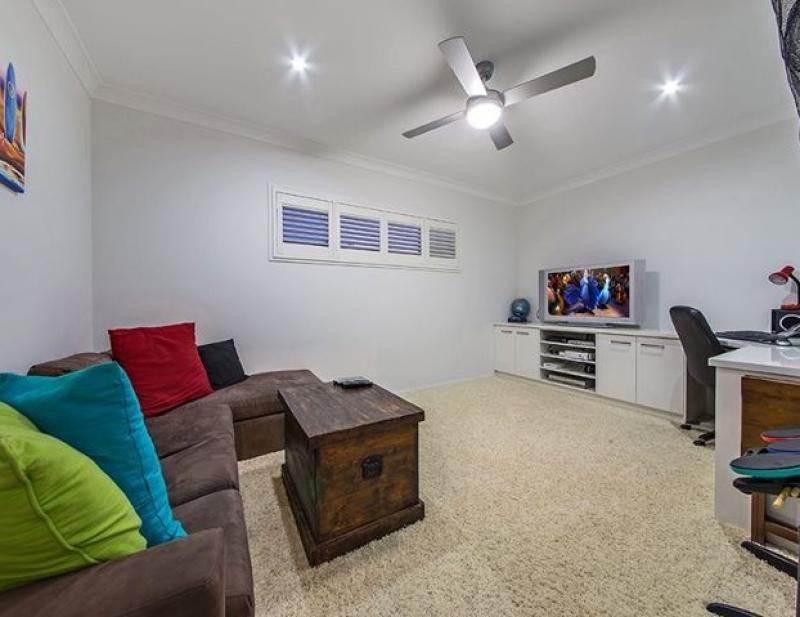 Solution Dyed Polyester Carpet Living Room